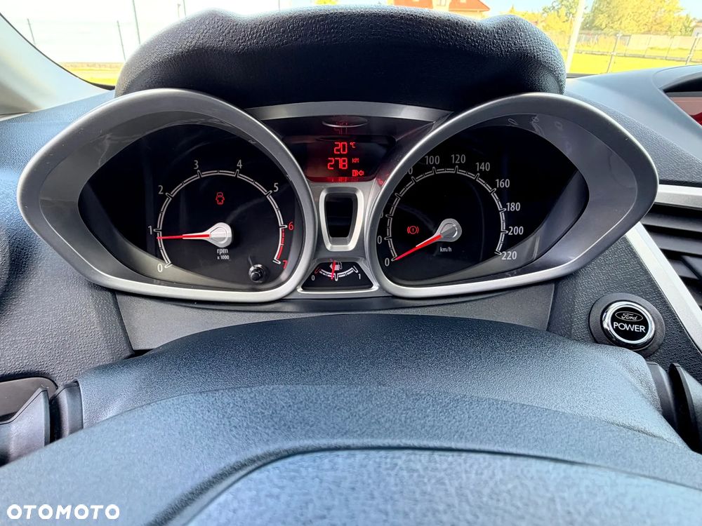 Ford Fiesta 1.4 Titanium - 34