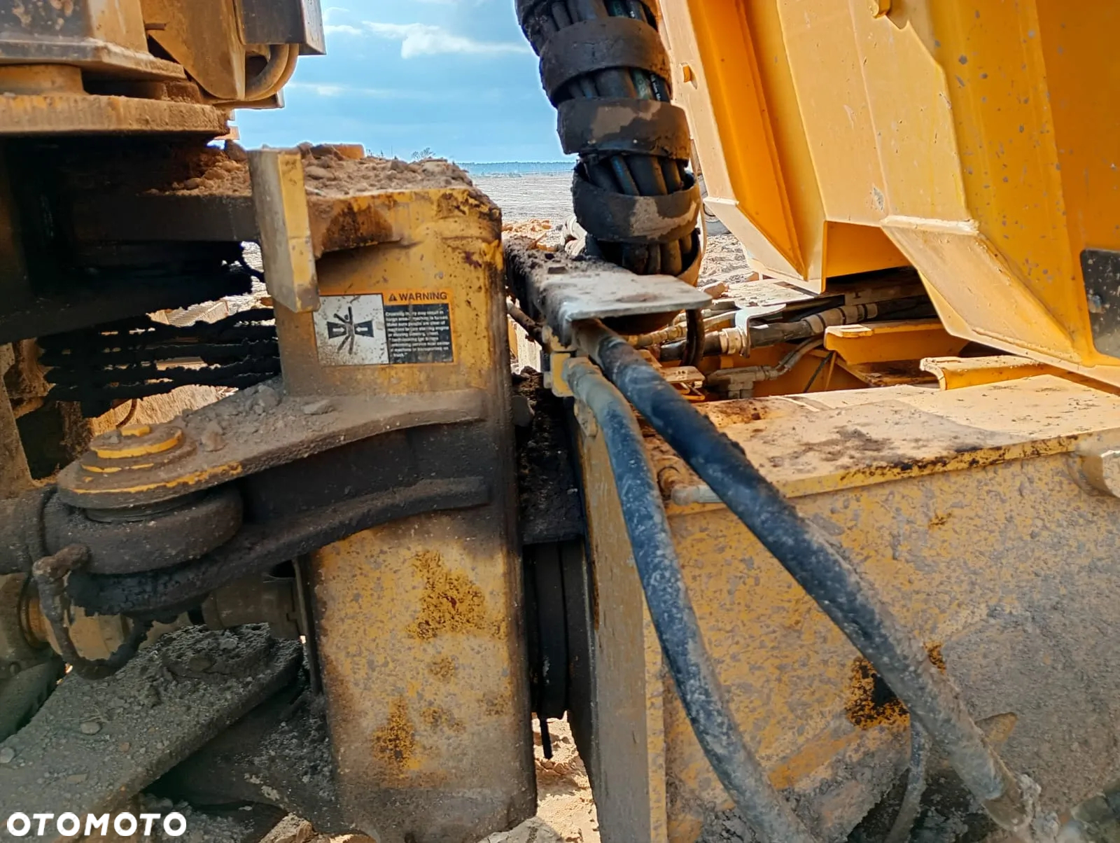 Bell B40D ADT 6X6 - 10