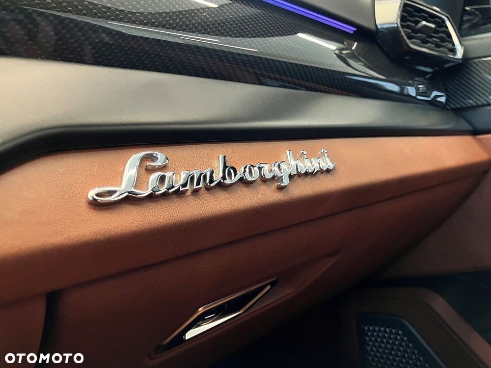 Lamborghini Urus - 26