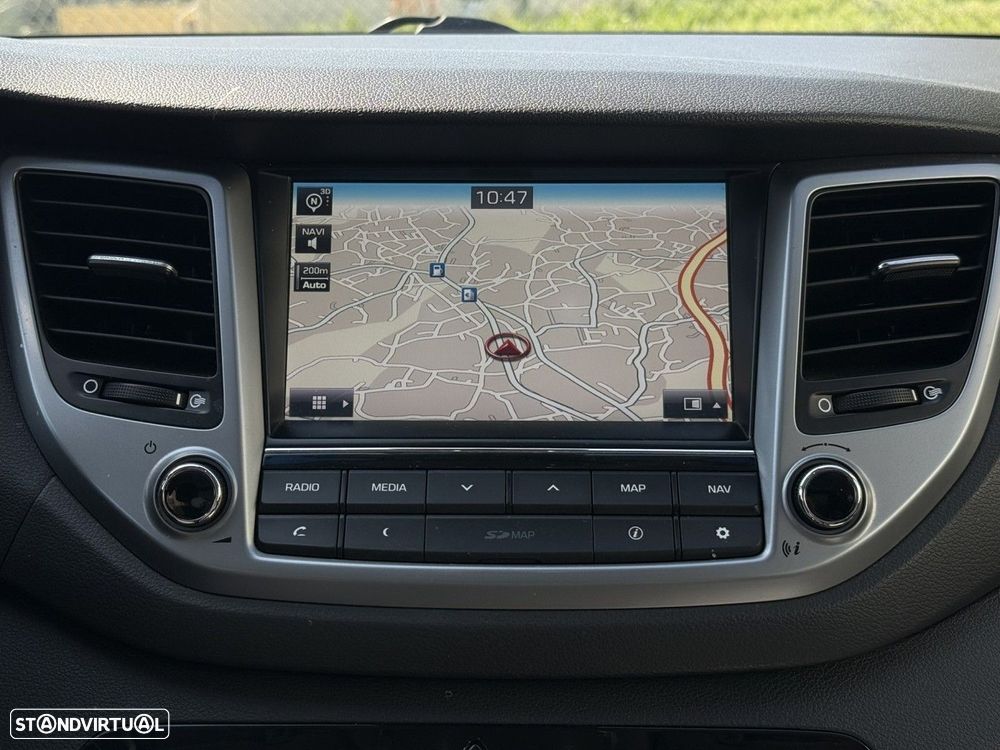 Hyundai Tucson 1.7 CRDi Executive - 11