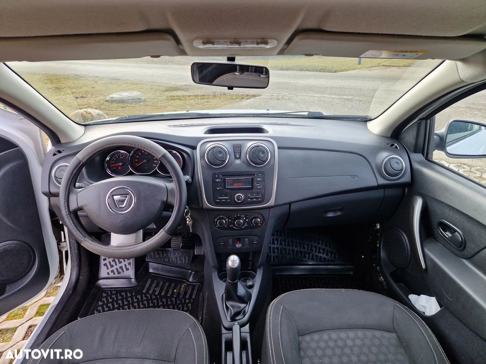 Dacia Logan TCe 90 Celebration - 6