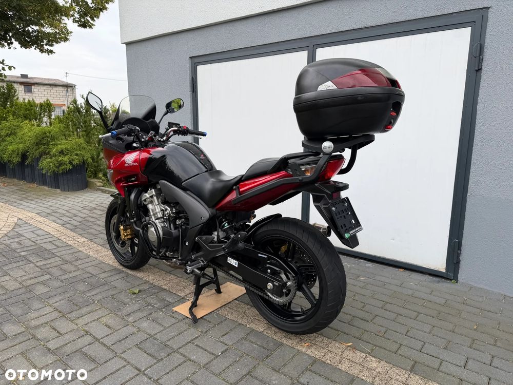Honda CBF - 8