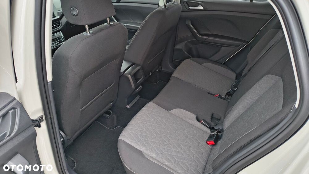 Volkswagen T-Cross - 11