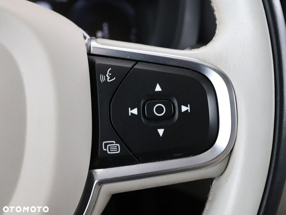 Volvo XC 60 T6 Plug-In Hybrid AWD Inscription Expression - 30