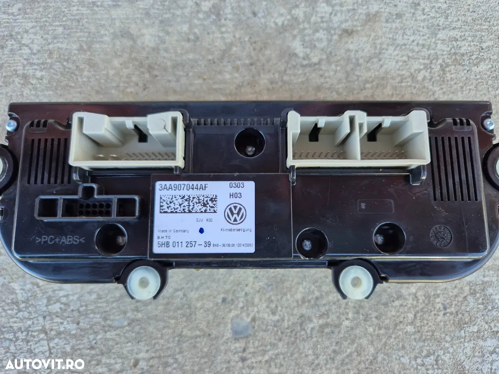 Panou modul comanda climatronic VW PASSAT B7 cod 3AA907044AF - 2