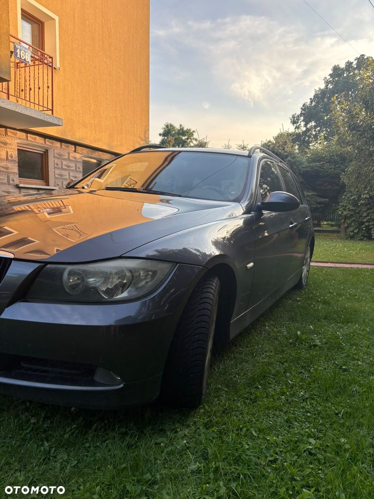 BMW Seria 3 - 16