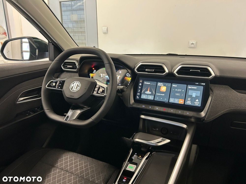 MG ZS - 16