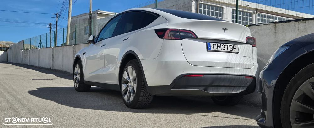 Tesla Model Y Long Range Dual Motor AWD - 5
