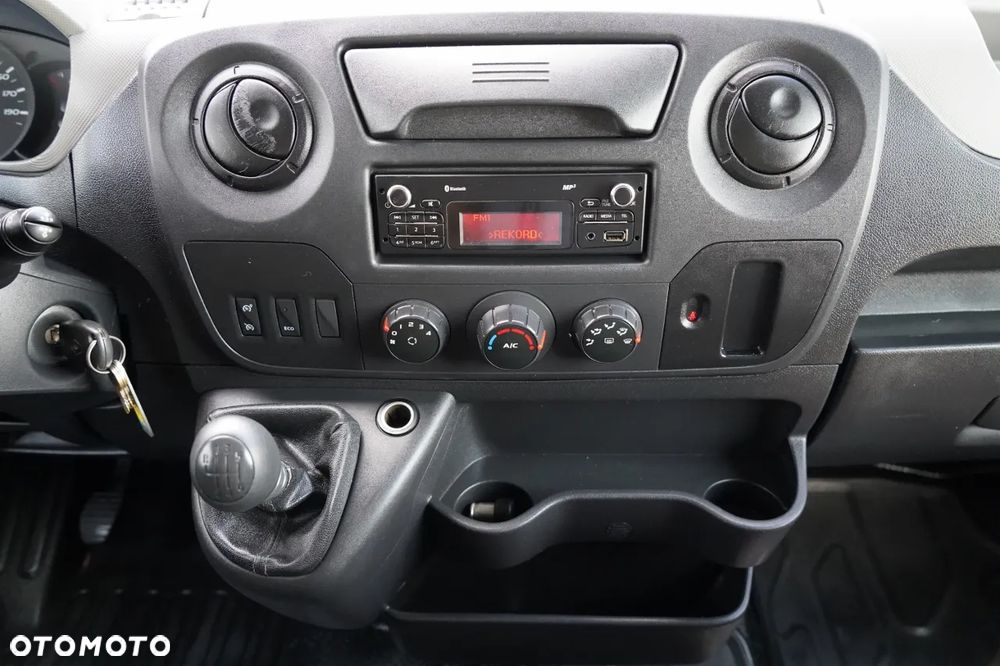 Renault MASTER / WYWROTKA TYLNOZSYPOWA / 3 MIEJSCA / BLIŹNIAK / MANUAL / SPROWADZONA - 32