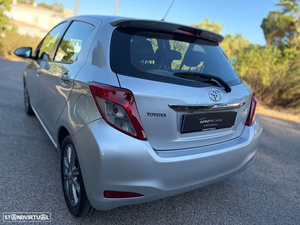 Toyota Yaris 1.33 VVT-i Sport CVT+Navi - 6