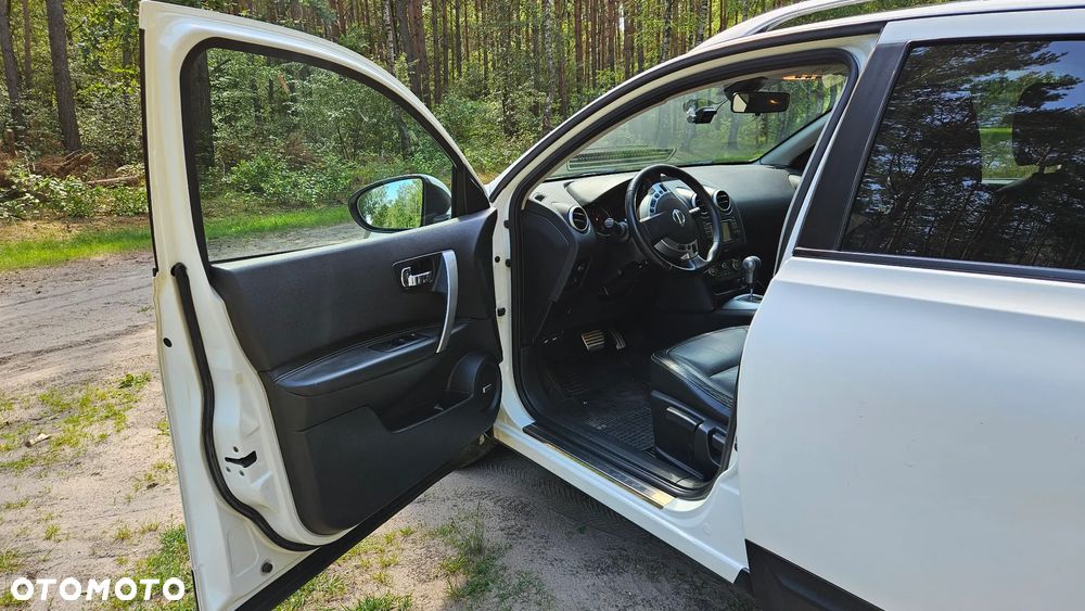 Nissan Qashqai 2.0 4x4 Tekna CVT - 8