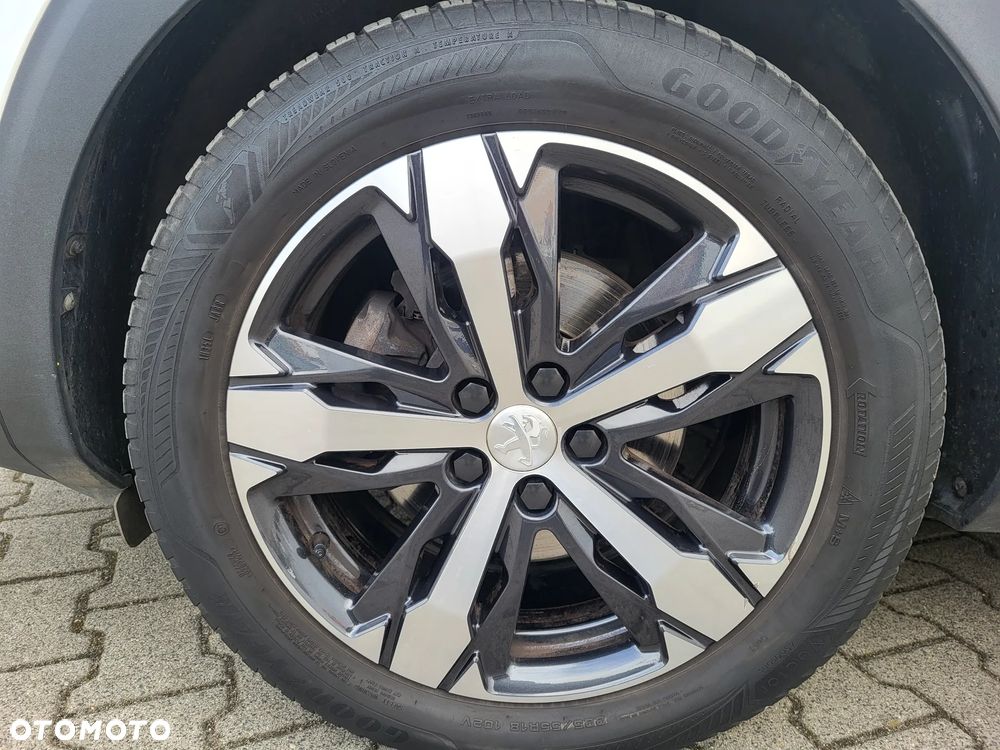 Peugeot 3008 1.5 BlueHDi Allure S&S - 15