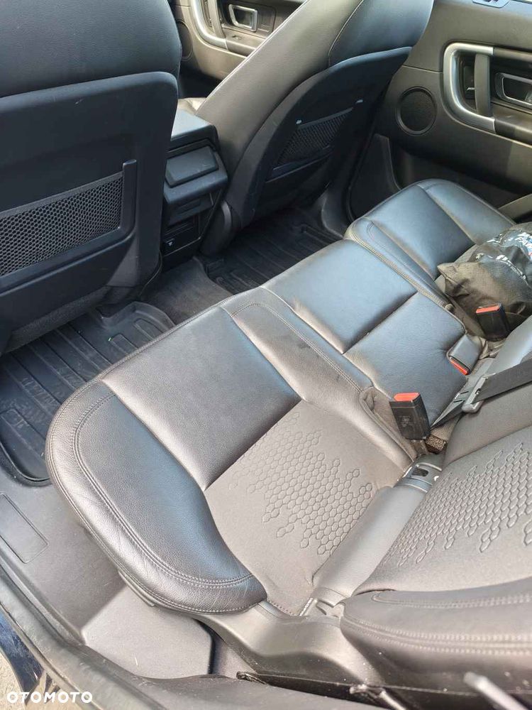 Land Rover Discovery Sport D180 SE - 30