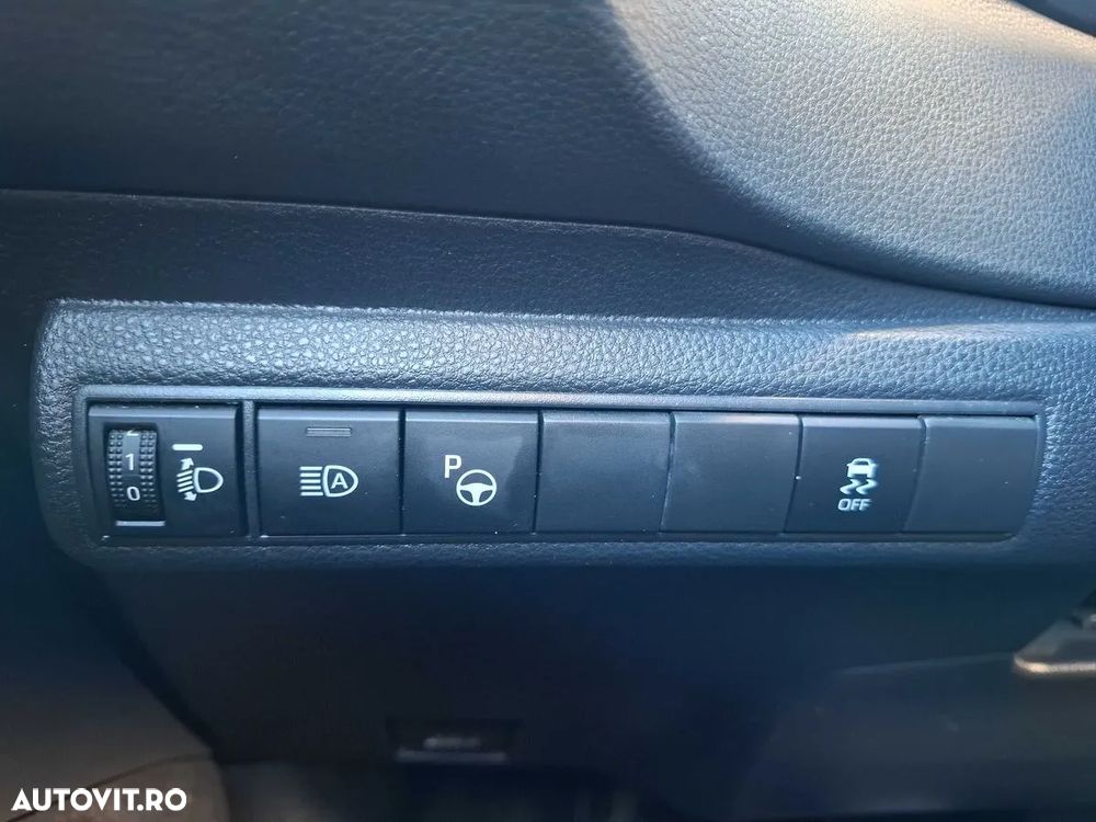 Toyota Corolla 1.8 Hybrid Touring Sports Business Edition - 11