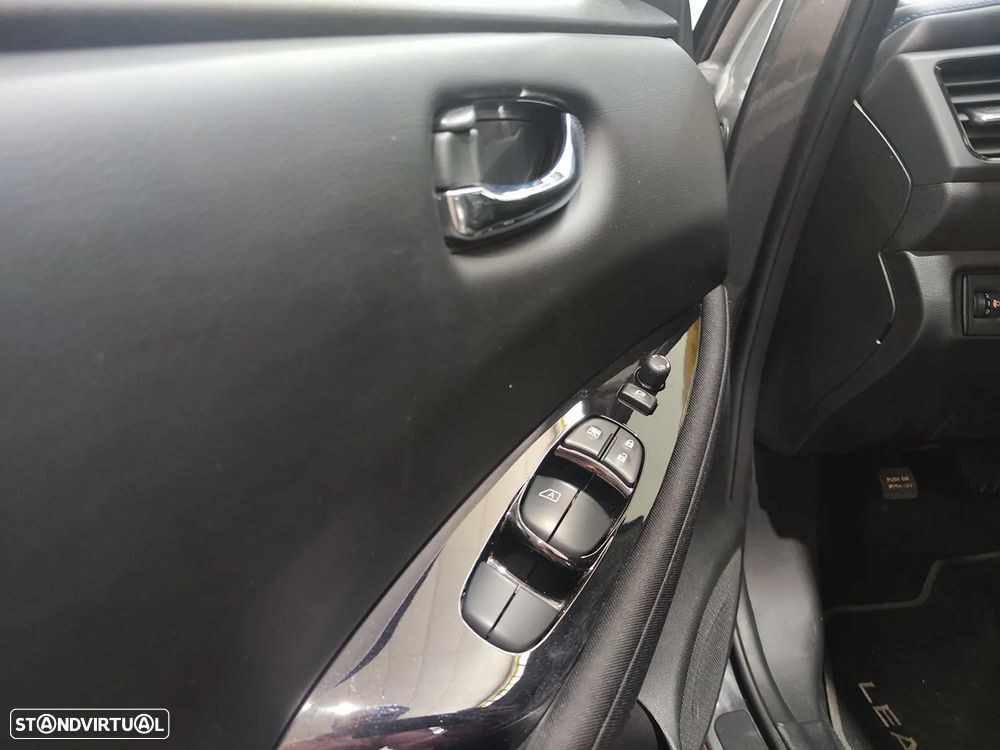 Nissan Leaf N-Connecta - 11