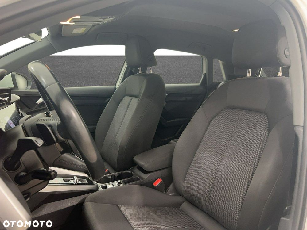 Audi A3 Sportback 35 TFSI mHEV S tronic - 10