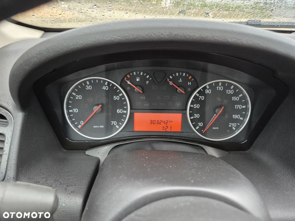 Fiat Croma 1.9 JTD Active - 9