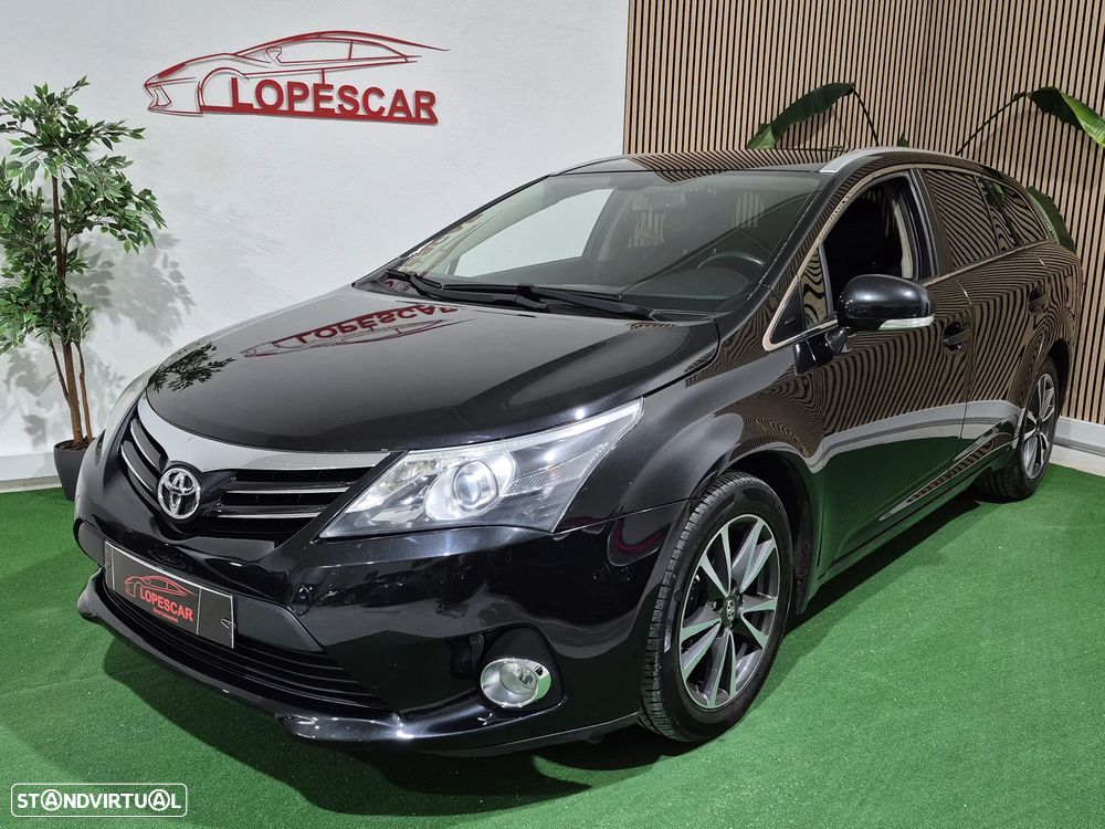 Toyota Avensis SW 2.0 D-4D Exclusive - 1
