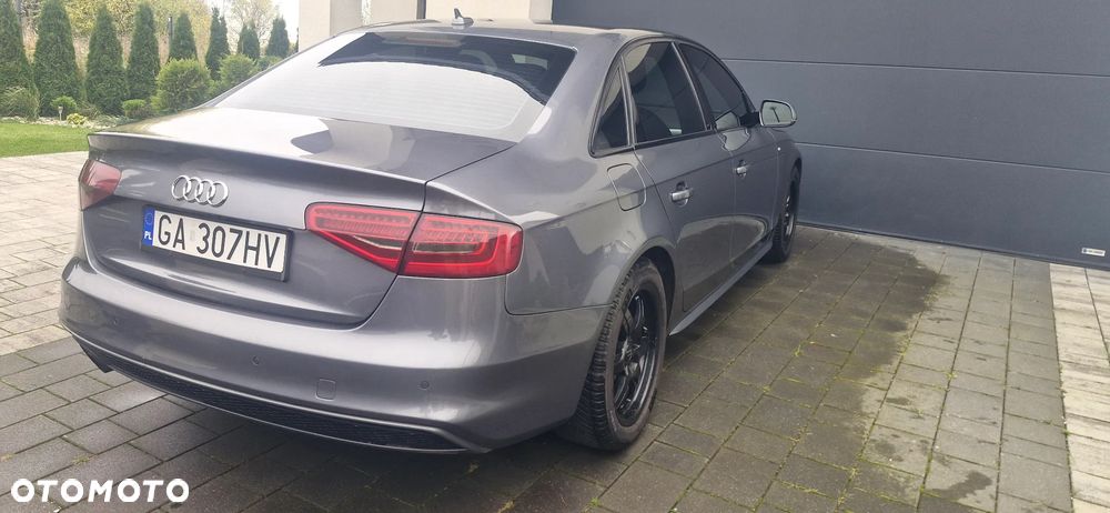Audi A4 Limousine - 7