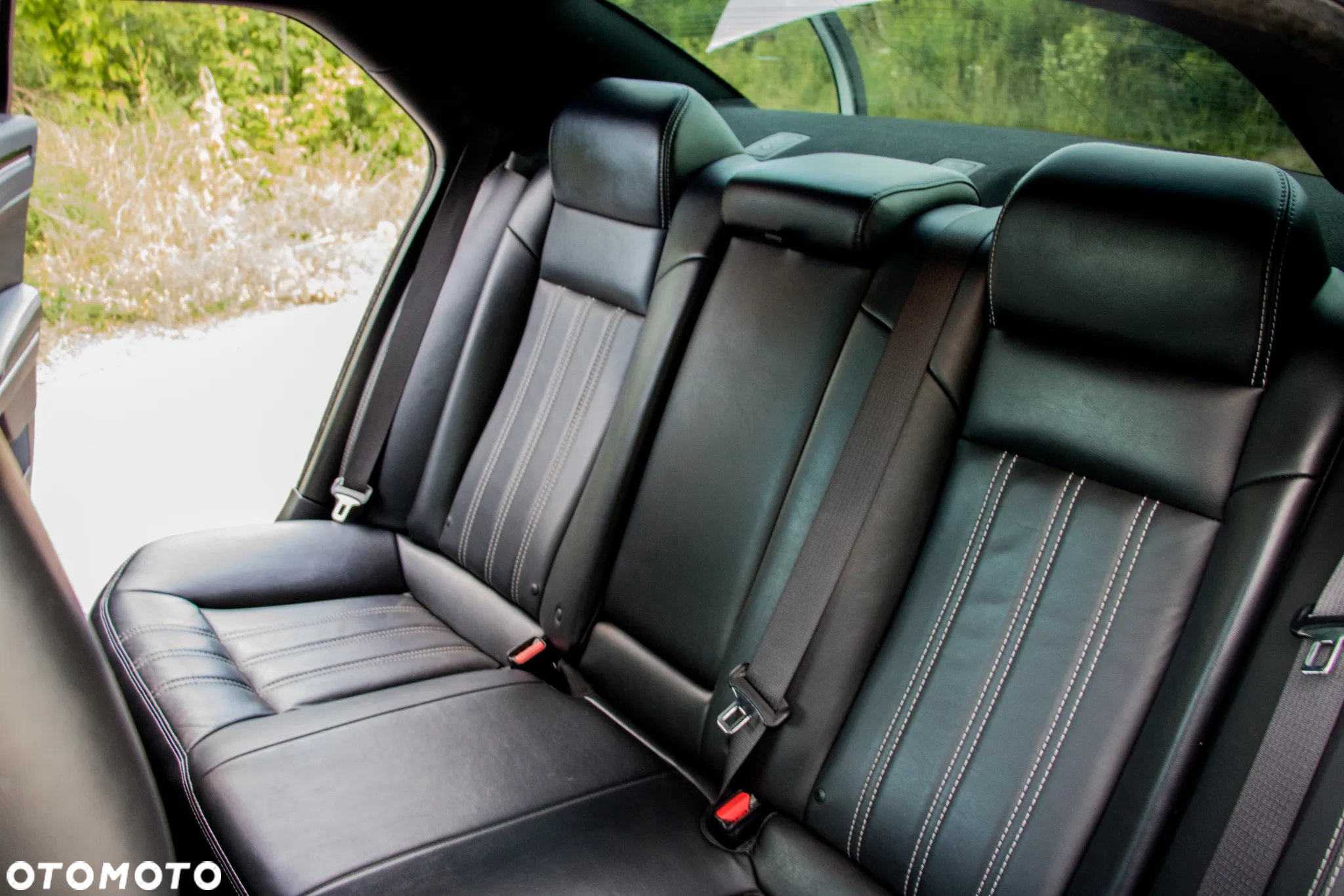 Chrysler 300s - 31