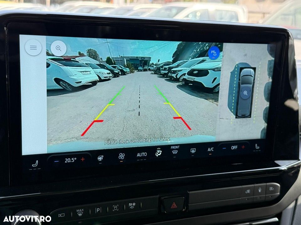 Ford Tourneo Custom - 37