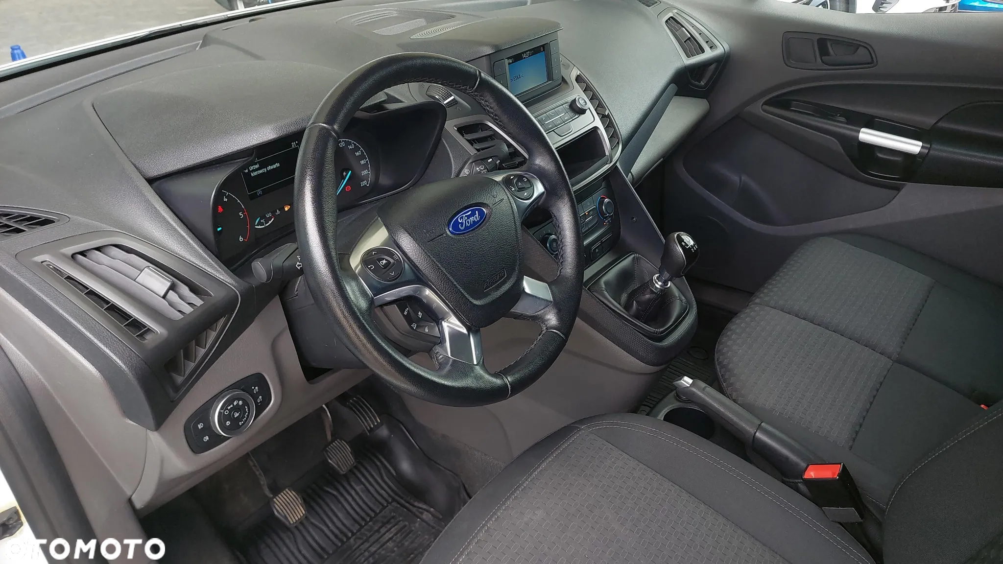 Ford CONNECT - 16