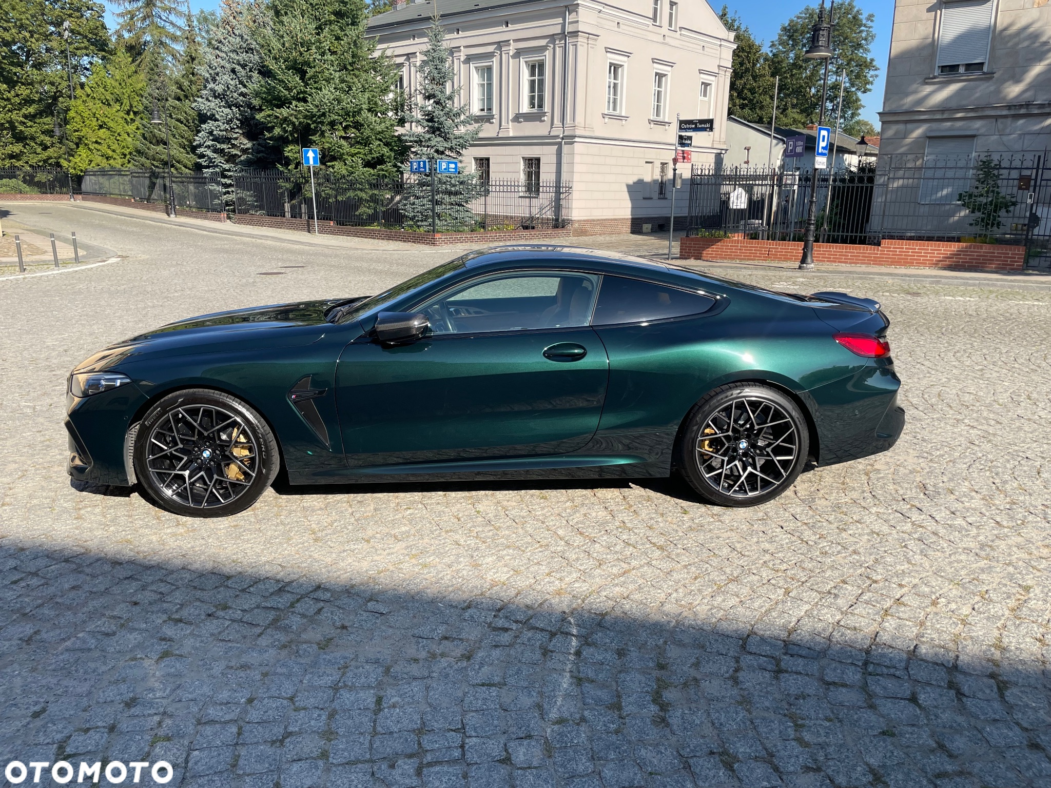 BMW M8 Competition - 6