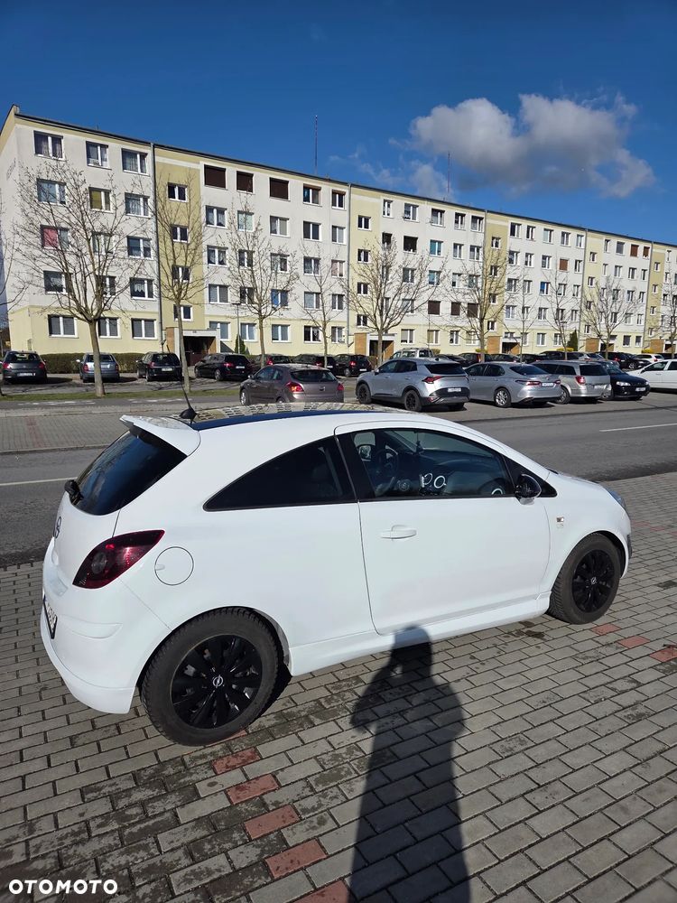 Opel Corsa 1.4 16V Limited Edition - 5