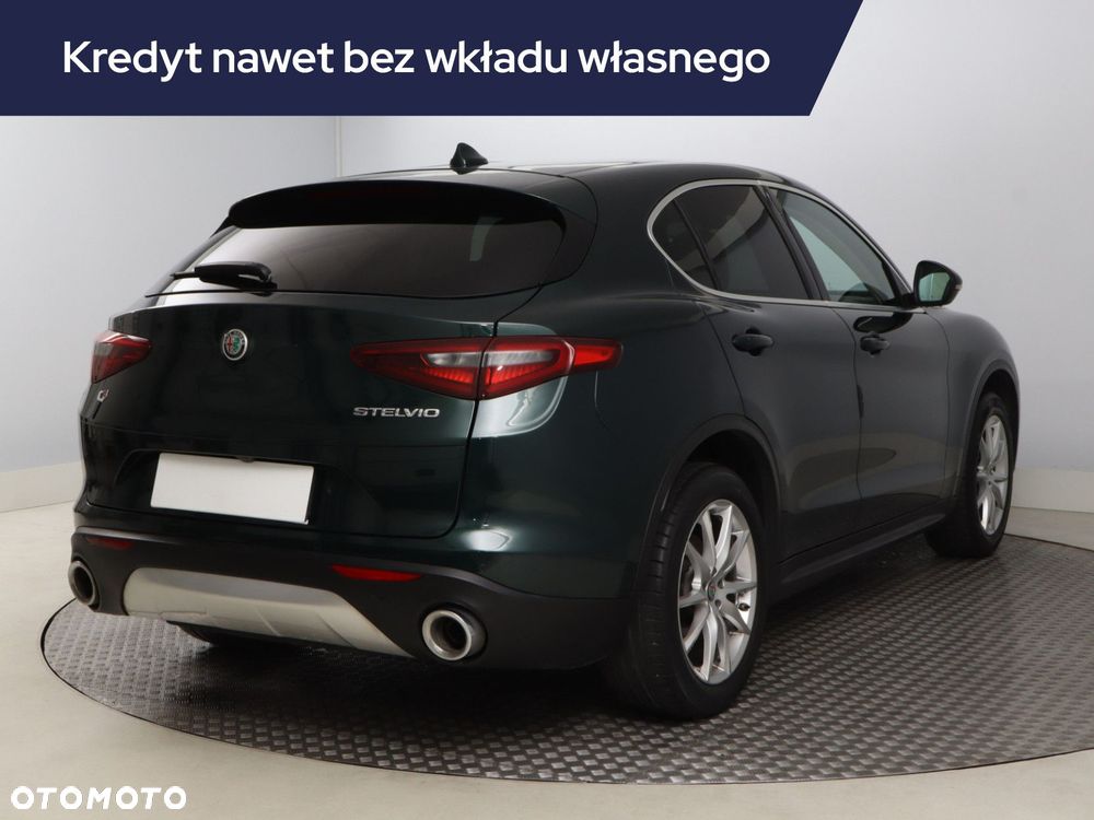 Alfa Romeo Stelvio - 7