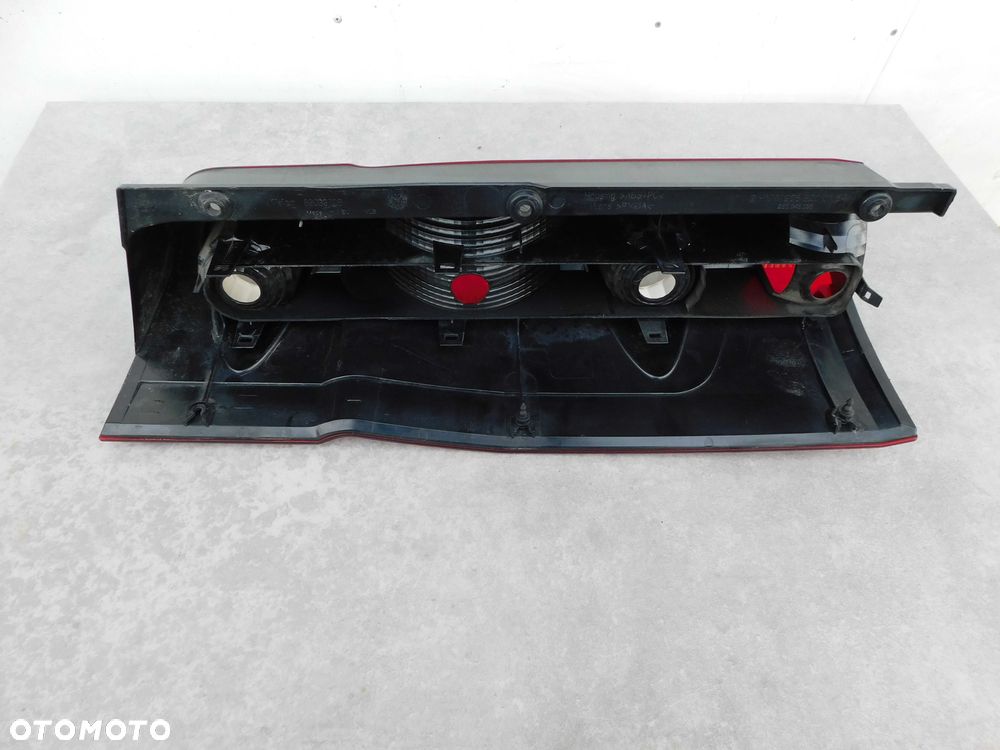 VW Crafter lampa prawa tył od pasażera 06-16r Oryginał - 2