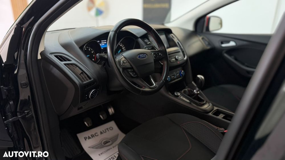 Ford Focus 1.5 EcoBoost Titanium - 6