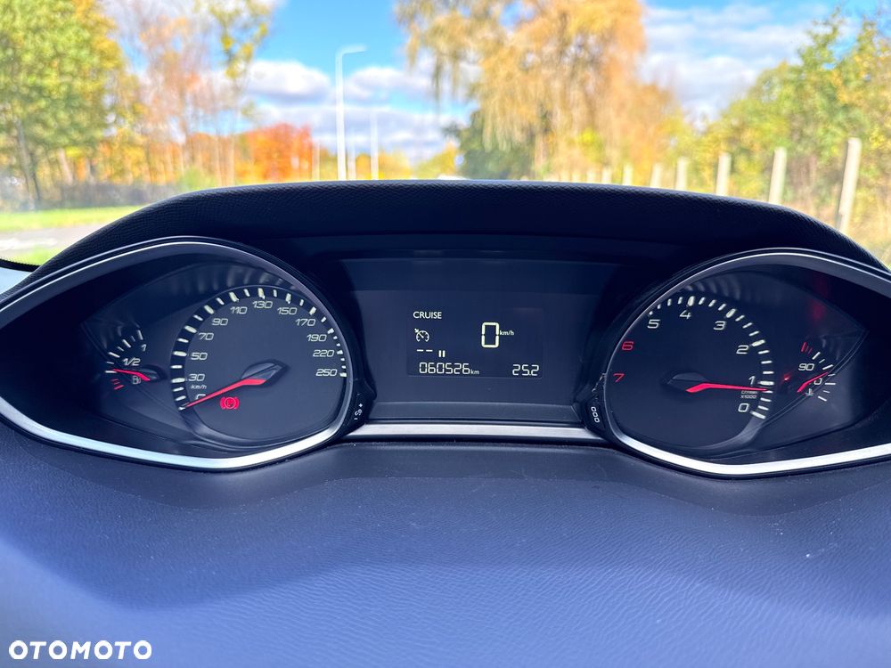 Peugeot 308 PureTech 130 GPF Stop & Start Style - 37