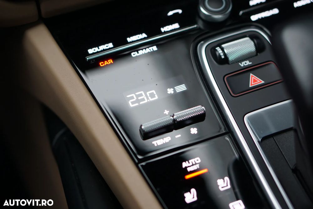 Porsche Cayenne Coupe S - 29