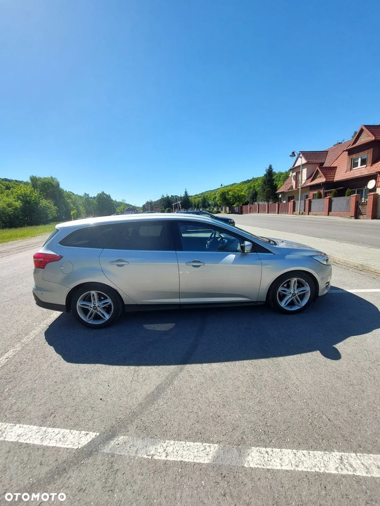 Ford Focus 2.0 TDCi Titanium ASS - 6