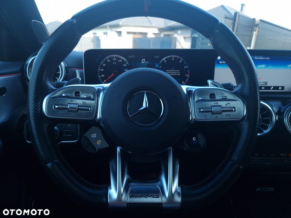 Mercedes-Benz Klasa A 35 AMG 4-Matic 7G-DCT - 30