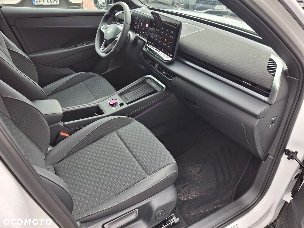 Volkswagen T-Roc 1.5 eTSI R-Line DSG - 21