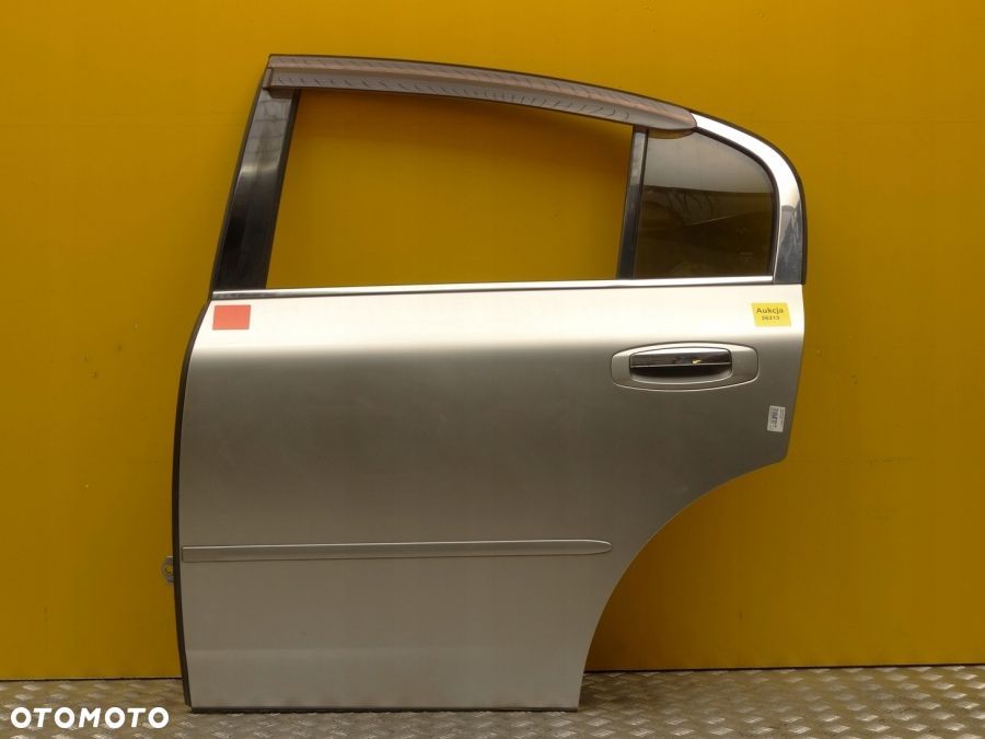 INFINITI G G35 V35 SKYLINE SEDAN DRZWI TYŁ LEWE