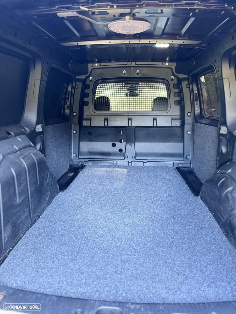 VW Caddy 2.0 TDI - 6