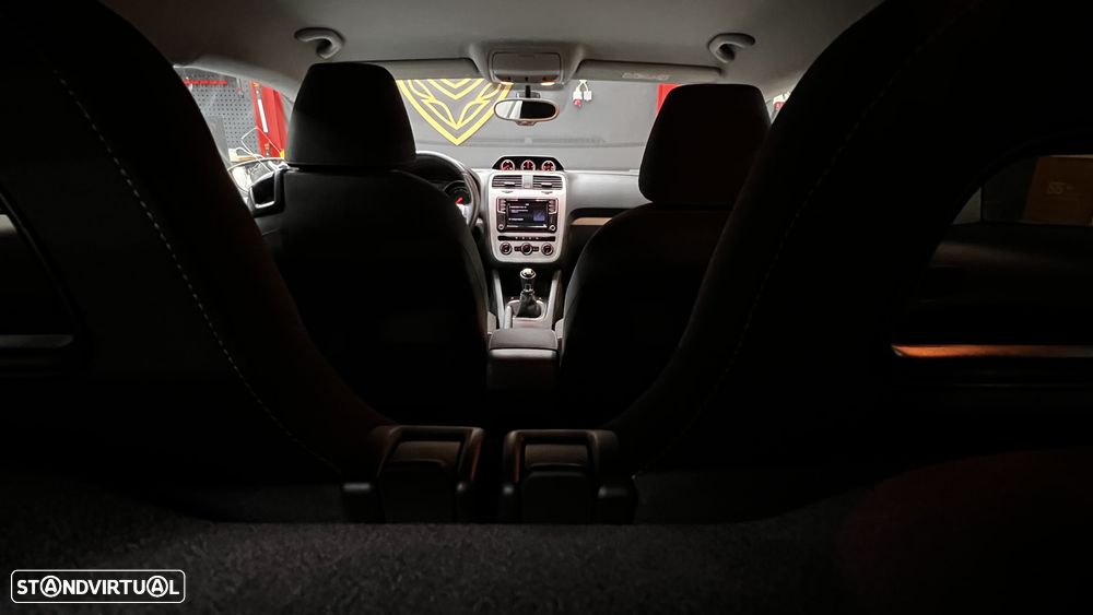 VW Scirocco 2.0 TDI Sport - 15