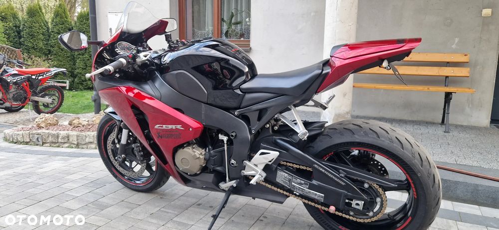 Honda CBR - 13