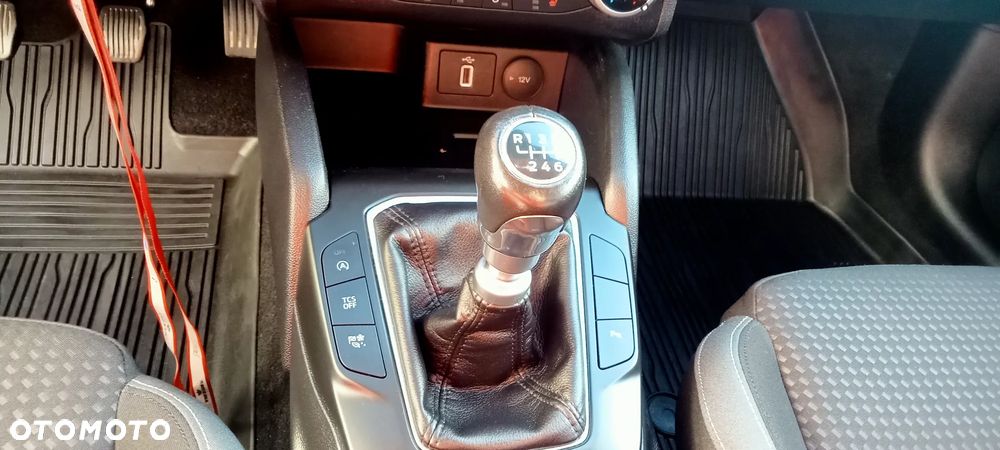 Ford Focus 1.5 EcoBlue Start-Stopp-System TITANIUM STYLE - 24