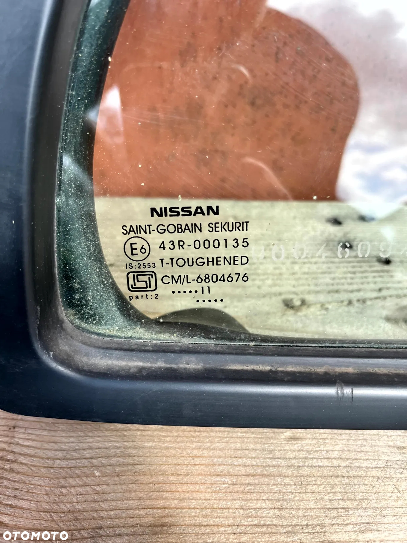NISSAN MICRA K13 SZYBA DRZWI PRAWY TYŁ PRAWA TYLNA 2011 - 2