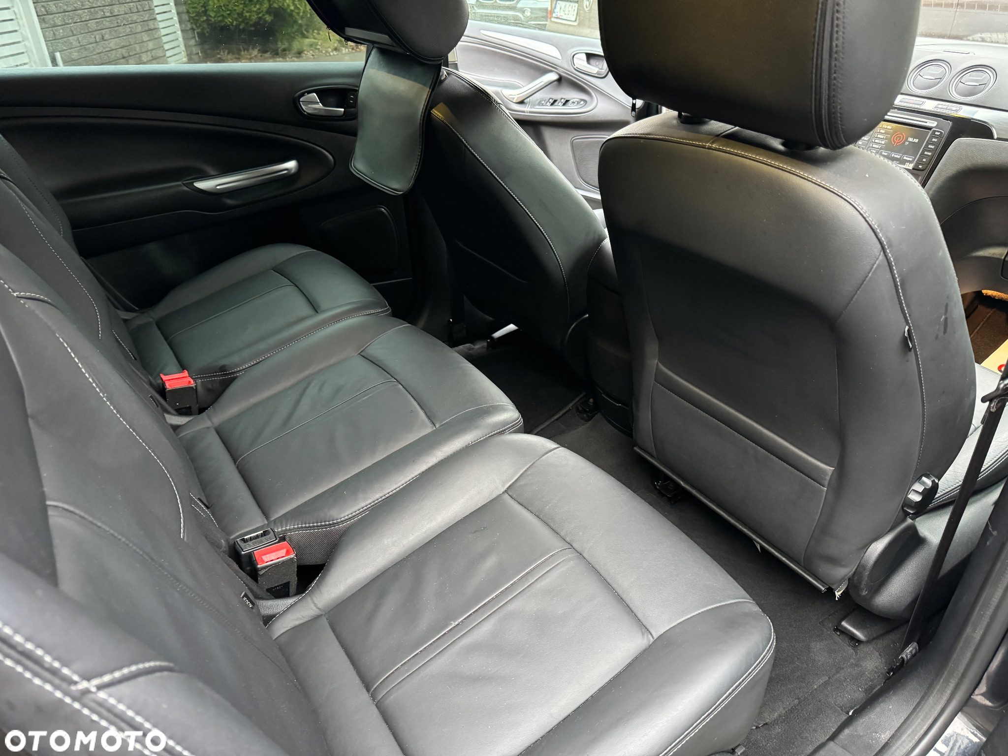 Ford S-Max 2.0 TDCi DPF Champions Edition - 12