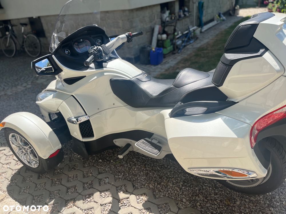 Can-Am Spyder - 3