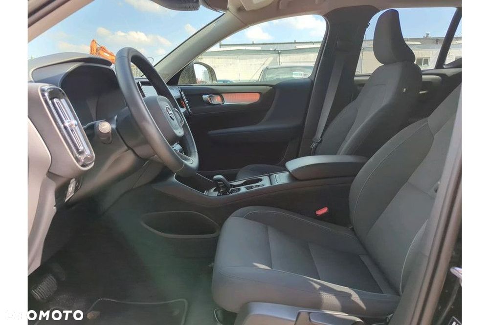 Volvo XC 40 - 5