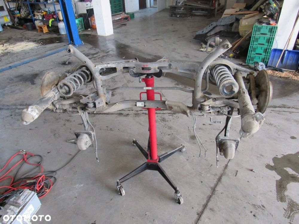 Volkswagen Golf VII 2016 tył zawieszenie oś - 4