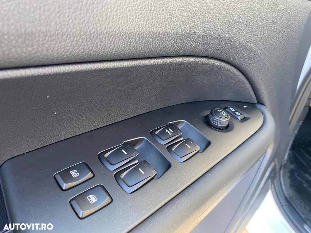 SsangYong MUSSO - 12