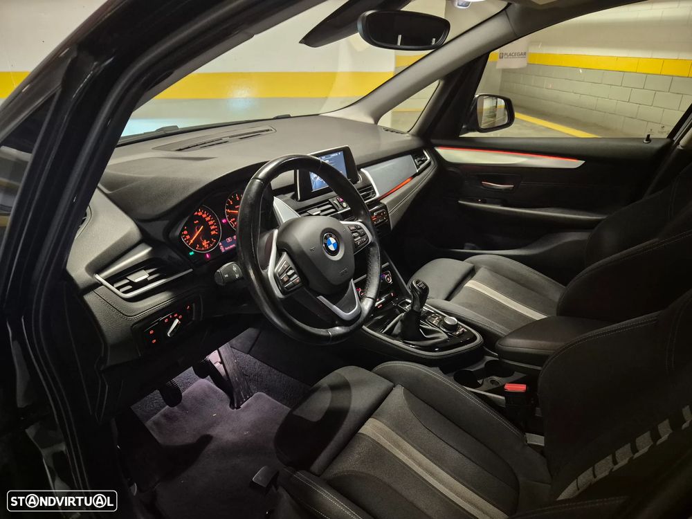 BMW 216 Gran Tourer d 7L Line Sport - 32