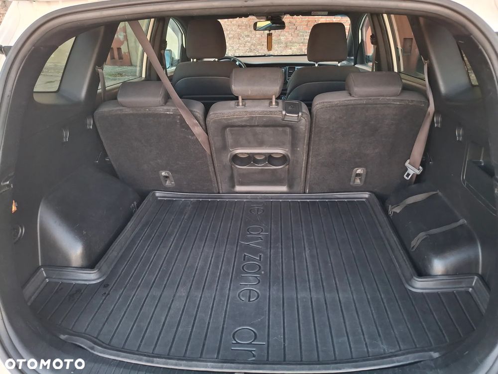 Kia Carens 1.7 CRDi Spirit - 8