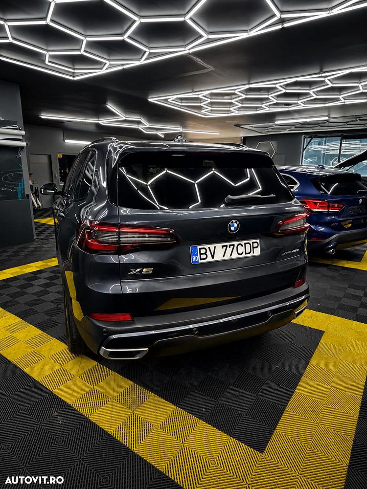 BMW X5 xDrive45e - 3